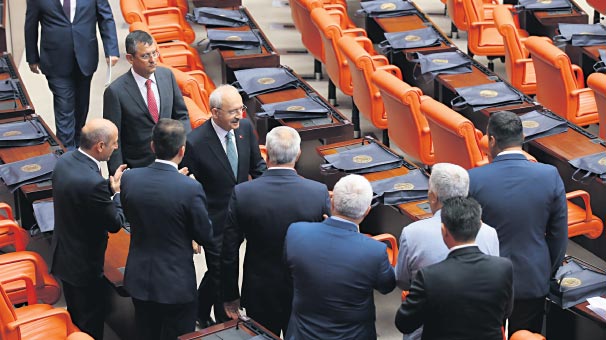 'Ankara'da oturup oy istiyorduk'