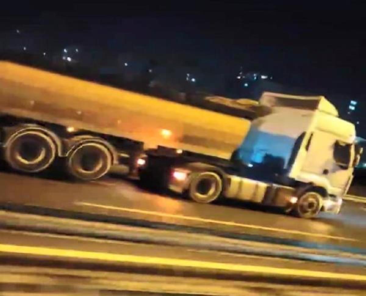 ARNAVUTKÖY DE HAFRİYAT KAMYONU TERS YÖNDE TAM GAZ