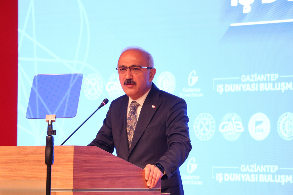 Bakan Elvan: İkinci çeyrekte çift haneli büyüme bekliyoruz