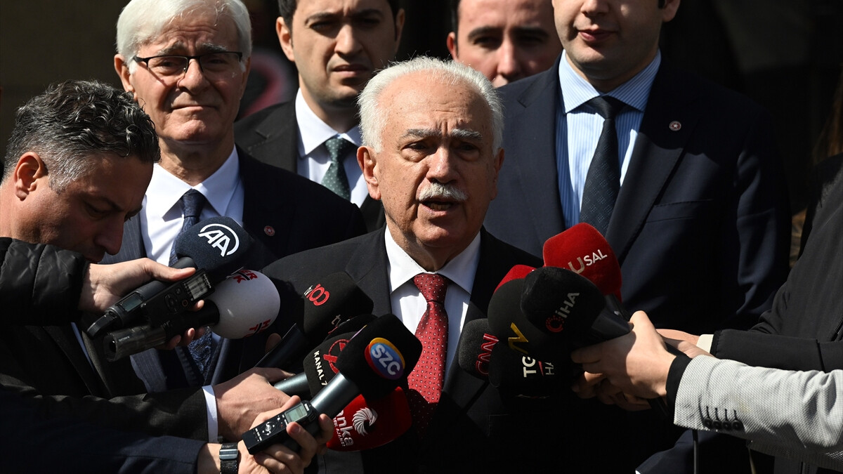Doğu Perinçek adaylık başvurusunu yaptı - En Son Haber
