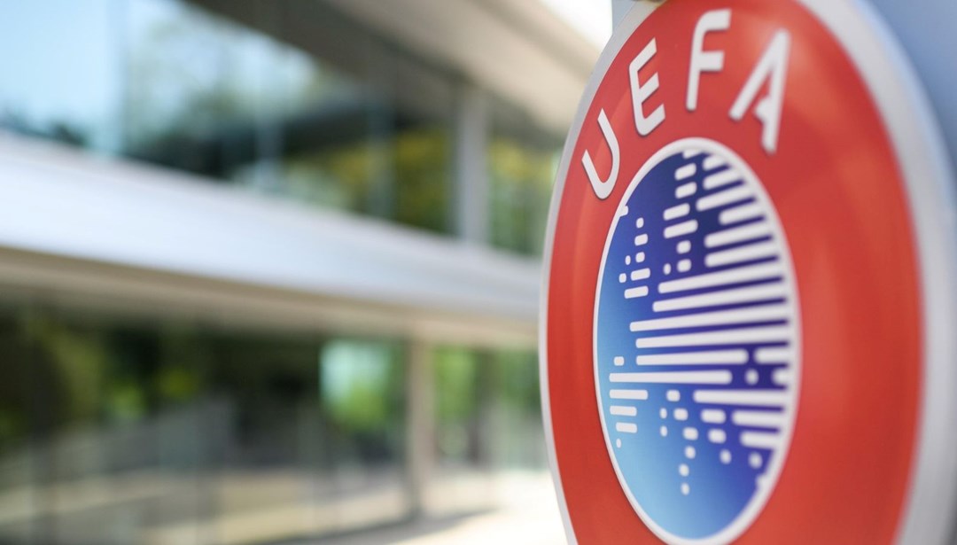 UEFA'dan saygı duruşu kararı