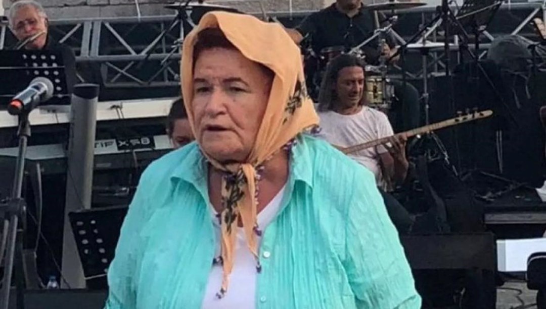 Selda Bağcan'ın konser provası kıyafeti gündem oldu