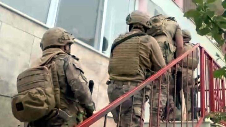İzmir'de operasyon: 10 gözaltı