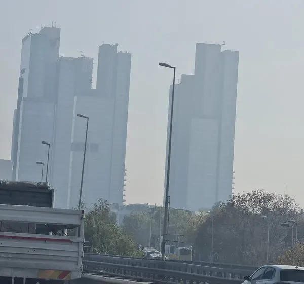 istanbul-yine-sisler-altinda-kaldi-1762171640579.jpg