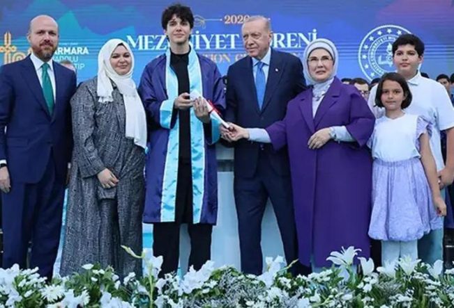 Cumhurbaşkanı Erdoğan, torununun mezuniyet törenine katıldı
