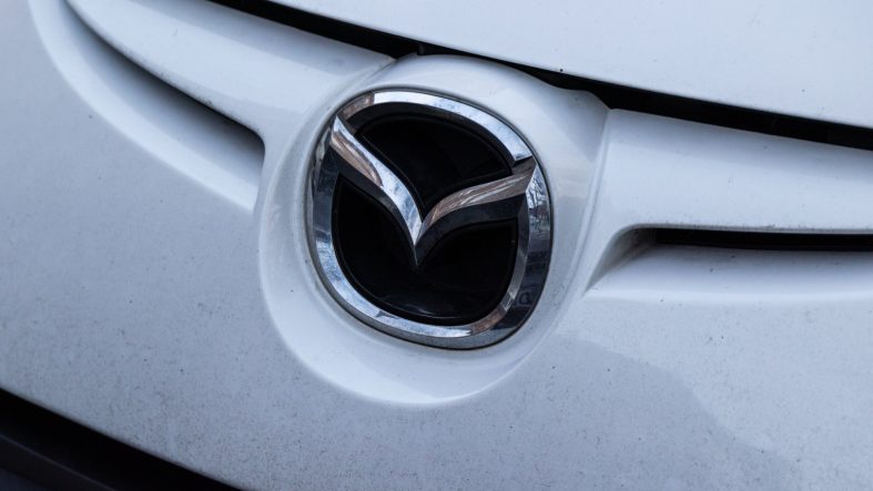 Yeni Mazda MX-5'ten ilk bilgiler geldi