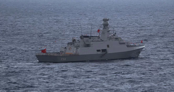 Kınalıada korveti 29 Ekim için Antalya açıklarına demirlendi
