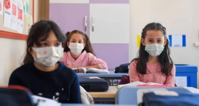 Milli Eğitim Bakanı Selçuk'tan ‘uzaktan eğitim' paylaşımı