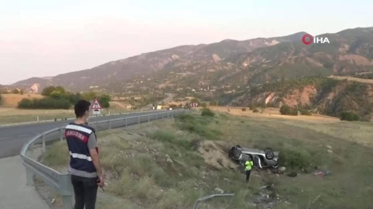 Son dakika haberi... Kontrolden çıkan otomobil şarampole uçtu: 3 ü çocuk 6 yaralı